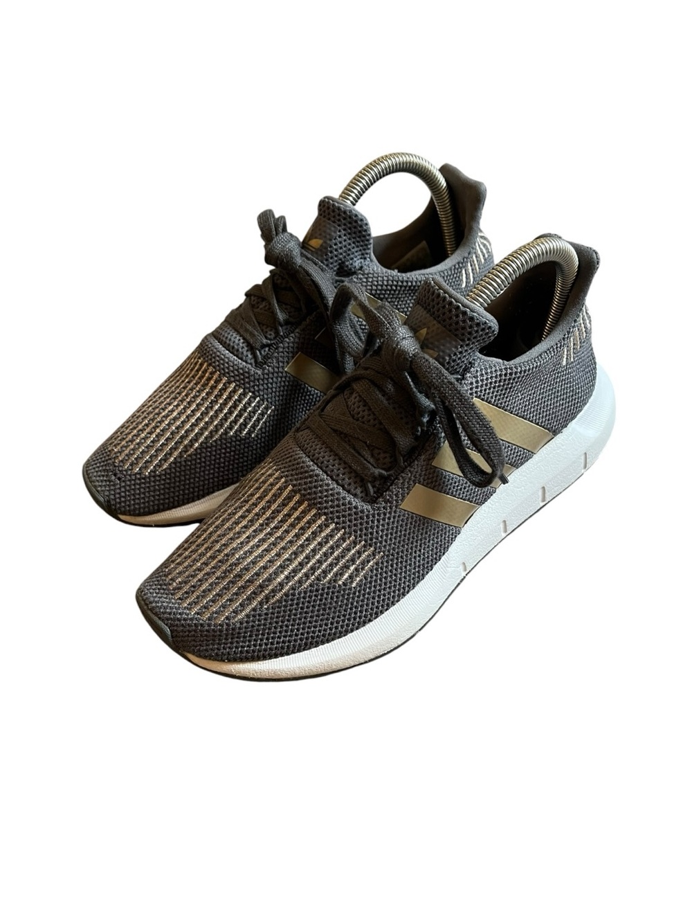 Adidas Originals Swift Run J Everyday Sneakers Mens 6 Womens 7 Sneakers CQ2598